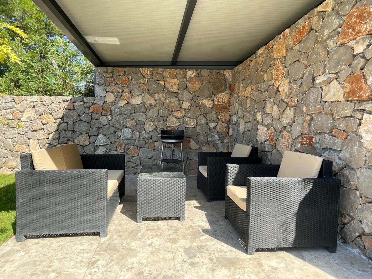 Villa Pine บาร์ ภายนอก รูปภาพ