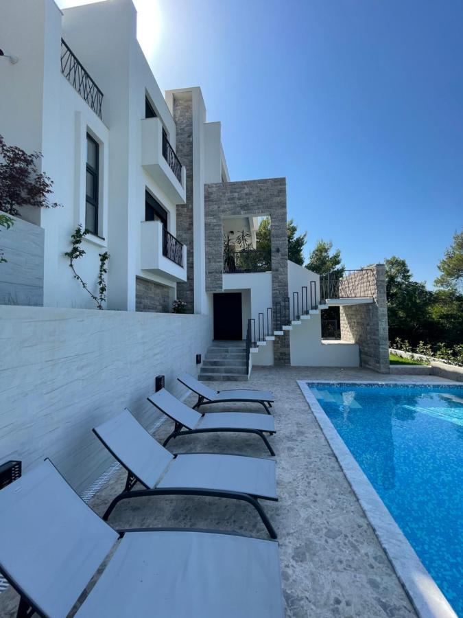 Villa Pine บาร์ ภายนอก รูปภาพ