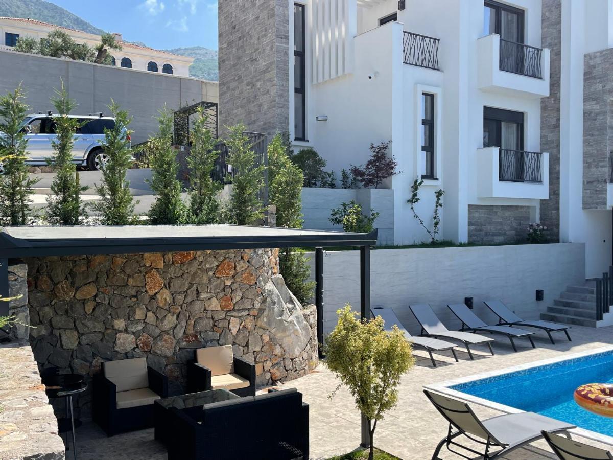 Villa Pine บาร์ ภายนอก รูปภาพ
