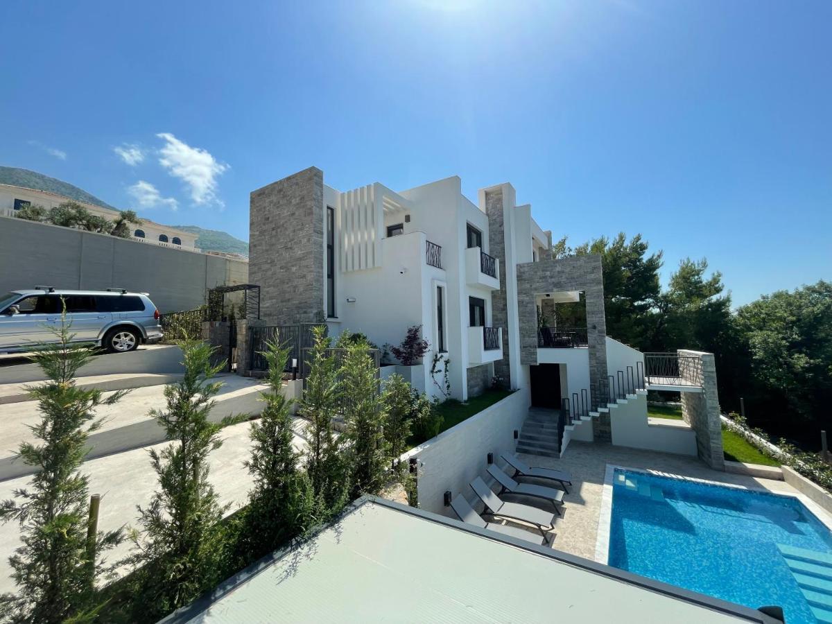 Villa Pine บาร์ ภายนอก รูปภาพ