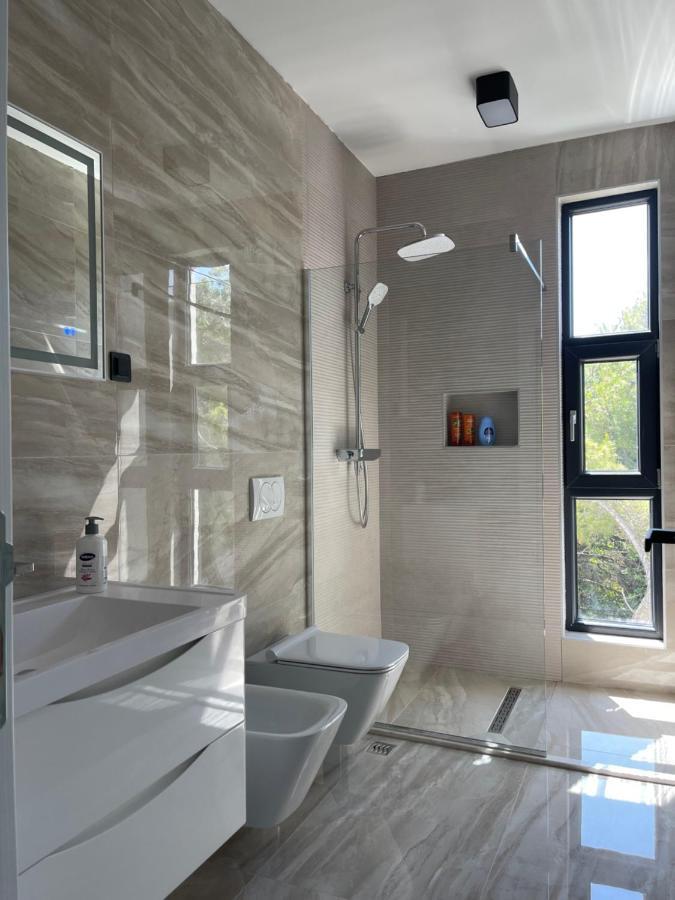 Villa Pine บาร์ ภายนอก รูปภาพ
