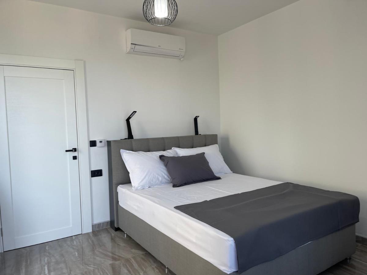 Villa Pine บาร์ ภายนอก รูปภาพ