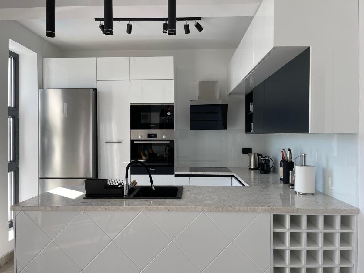 Villa Pine บาร์ ภายนอก รูปภาพ